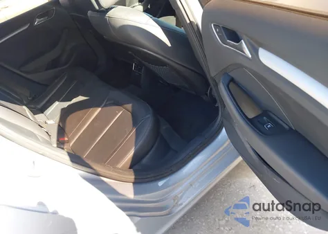 2016 Audi A3 1.8T Premium z USA, uszkodzony, nr VIN WAUA7GFF9G1052992